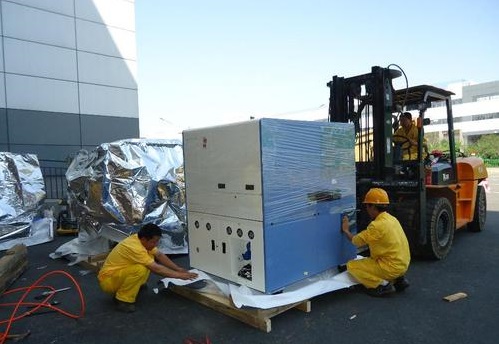 生產(chǎn)線搬�?.jpg 生產(chǎn)線搬�?.jpg