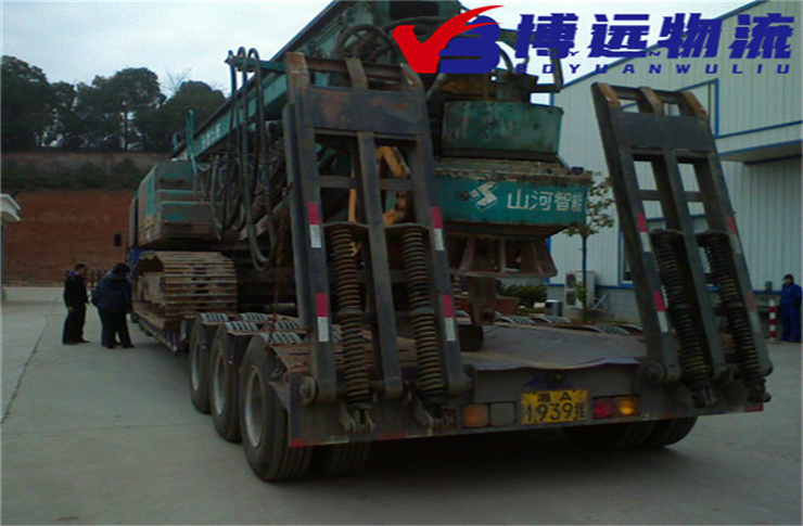 山河智能工程設(shè)備運(yùn)輸.jpg 山河智能工程設(shè)備運(yùn)輸.jpg